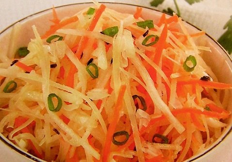 Салат с морковью и капустой 