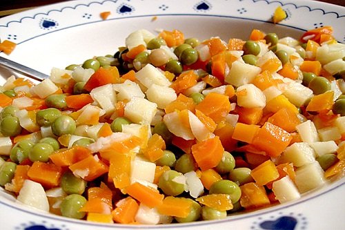 Полезный салат с морковью