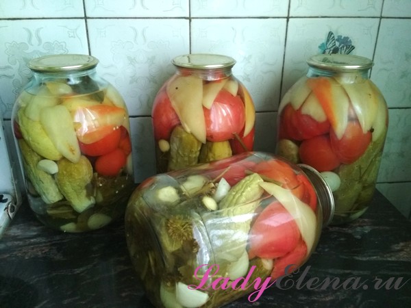 Фото рецепт ассорти из помидоров и овощей