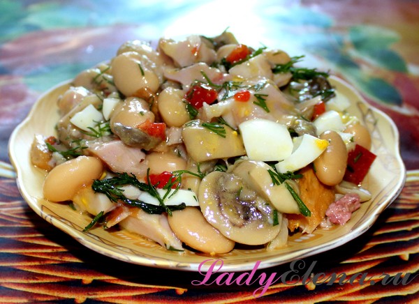 Фото рецепт грибного салата с фасолью