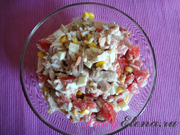 Фото рецепт салата из тунца с кукурузой