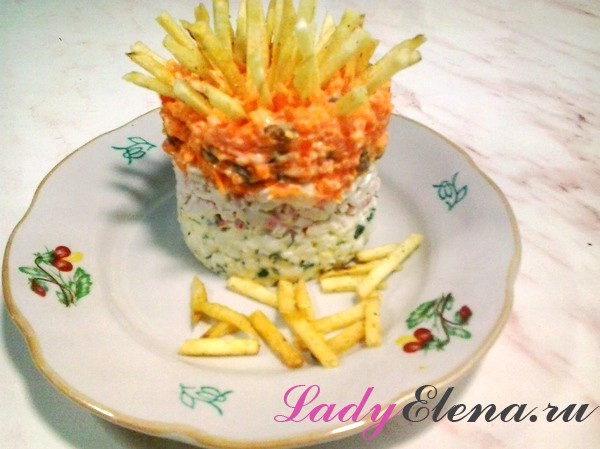 Крабовый салат с картошкой фри фото рецепт