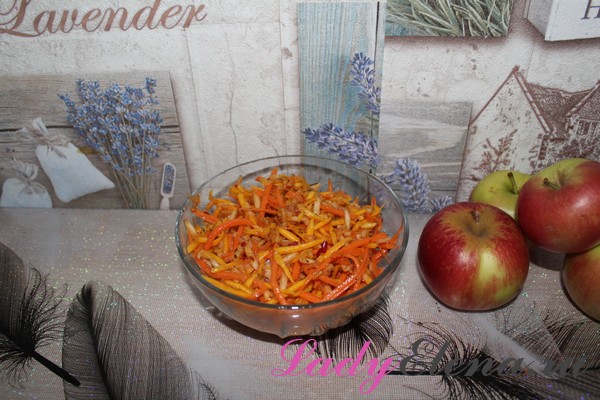Салат из тыквы с яблоком и морковкой 