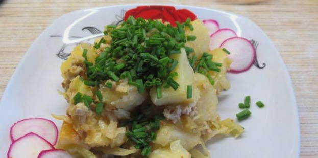 Картошка с капустой и кабачками
